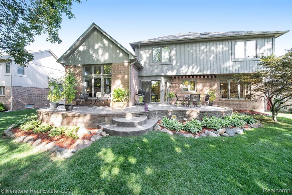 798 Grovecrest Rochester Hills, MI 48307 - Photo 48 of 49