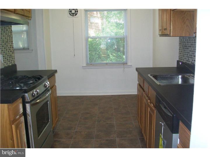 2704 East Country Club Road Philadelphia, PA 19131 - Photo 4 of 9 Gallery Image 4