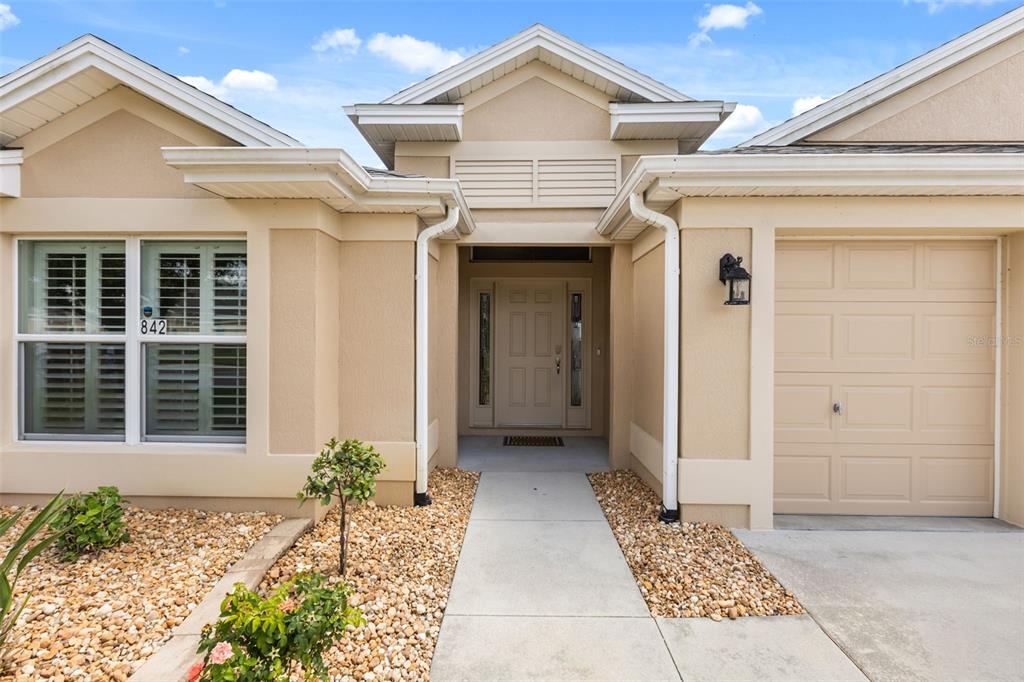 842 Pickett Road The Villages, FL 32163 - Photo 3 of 38