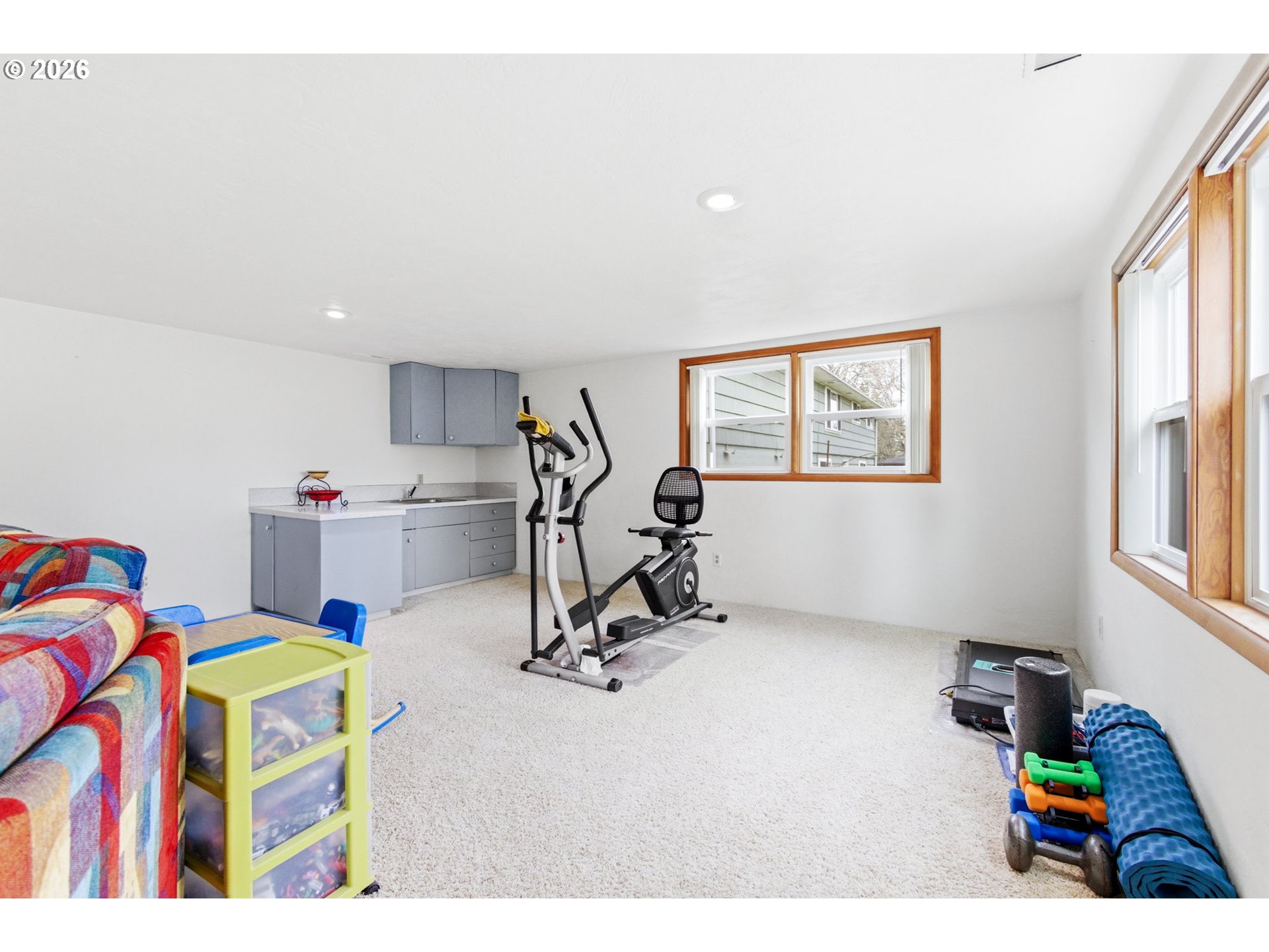 4064 Barrett Street South Salem, OR 97302 - Photo 30 of 48 a view of a room with gym equipment