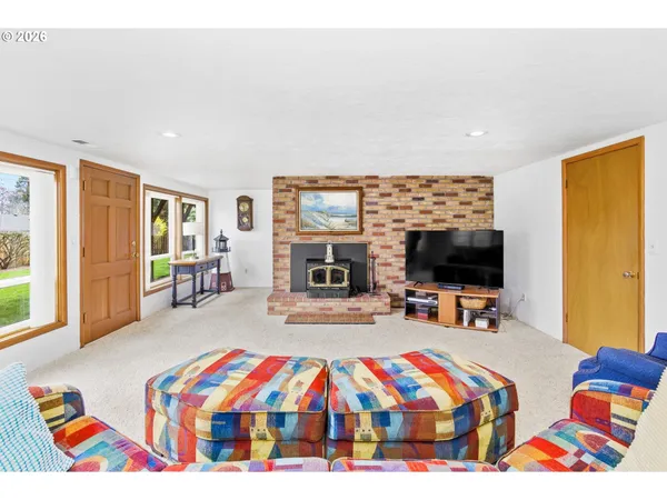 $615,000 | 4064 Barrett Street South, Salem, OR 97302