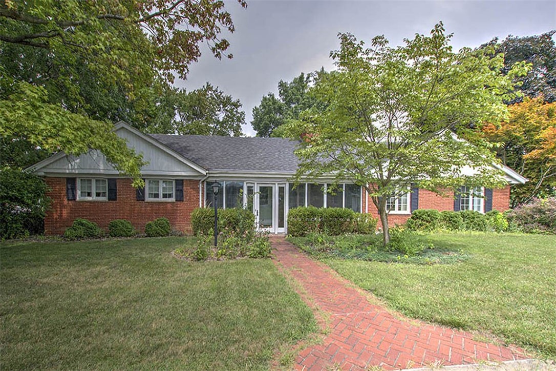 612 West Karen Drive Decatur, IL 62526 - Photo 1 of 26