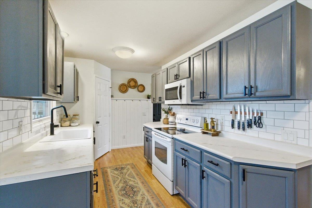 127 Thomson Lane Oregon, WI 53575 - Photo 6 of 41