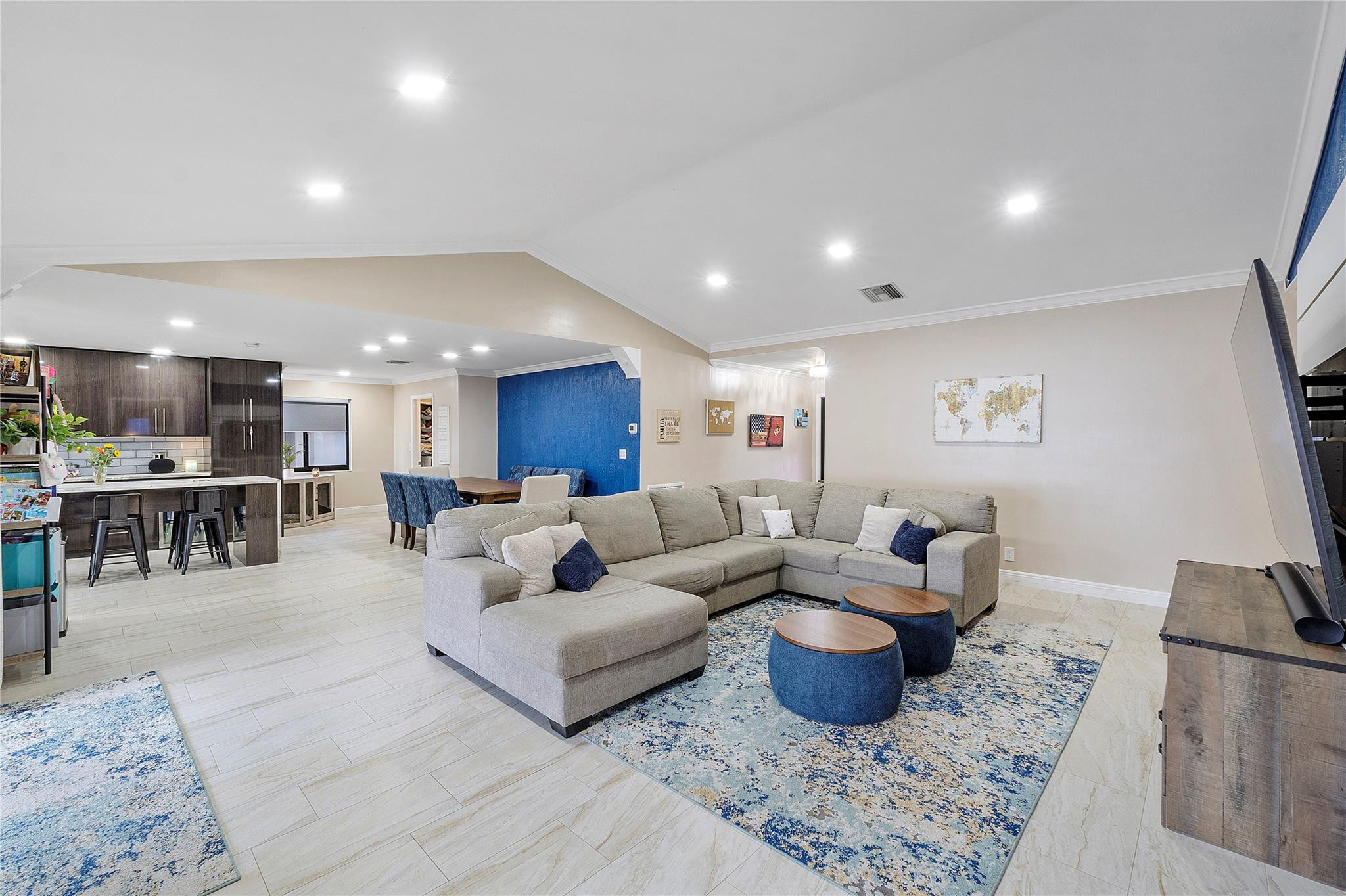 7907 Northwest 19th Street Pompano Beach, FL 33063 - Photo 12 of 40 Photo 12