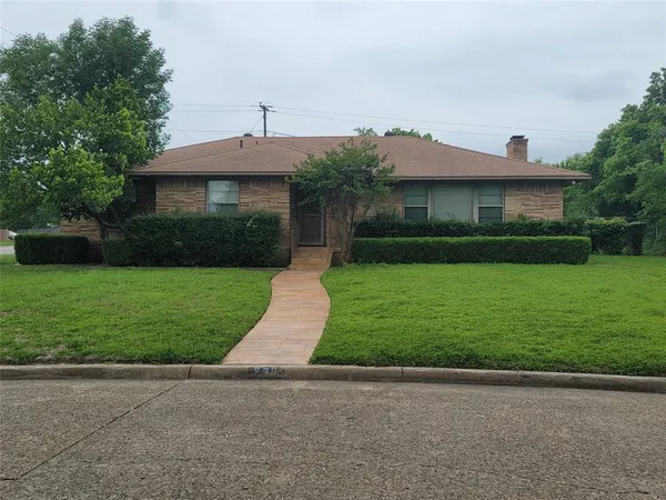 $1,785 | 630 Woodacre Drive, Dallas, TX 75241