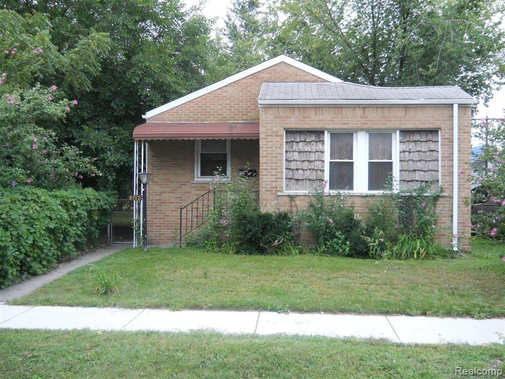 8112 Rivard Avenue Warren, MI 48089 - Photo 1 of 7 DSCN6932.JPG