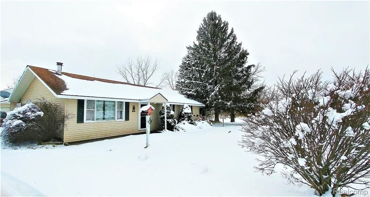 9449 Van Buren Road Fowlerville, MI 48836 - Photo 12 of 14 House 2 (2).jpg