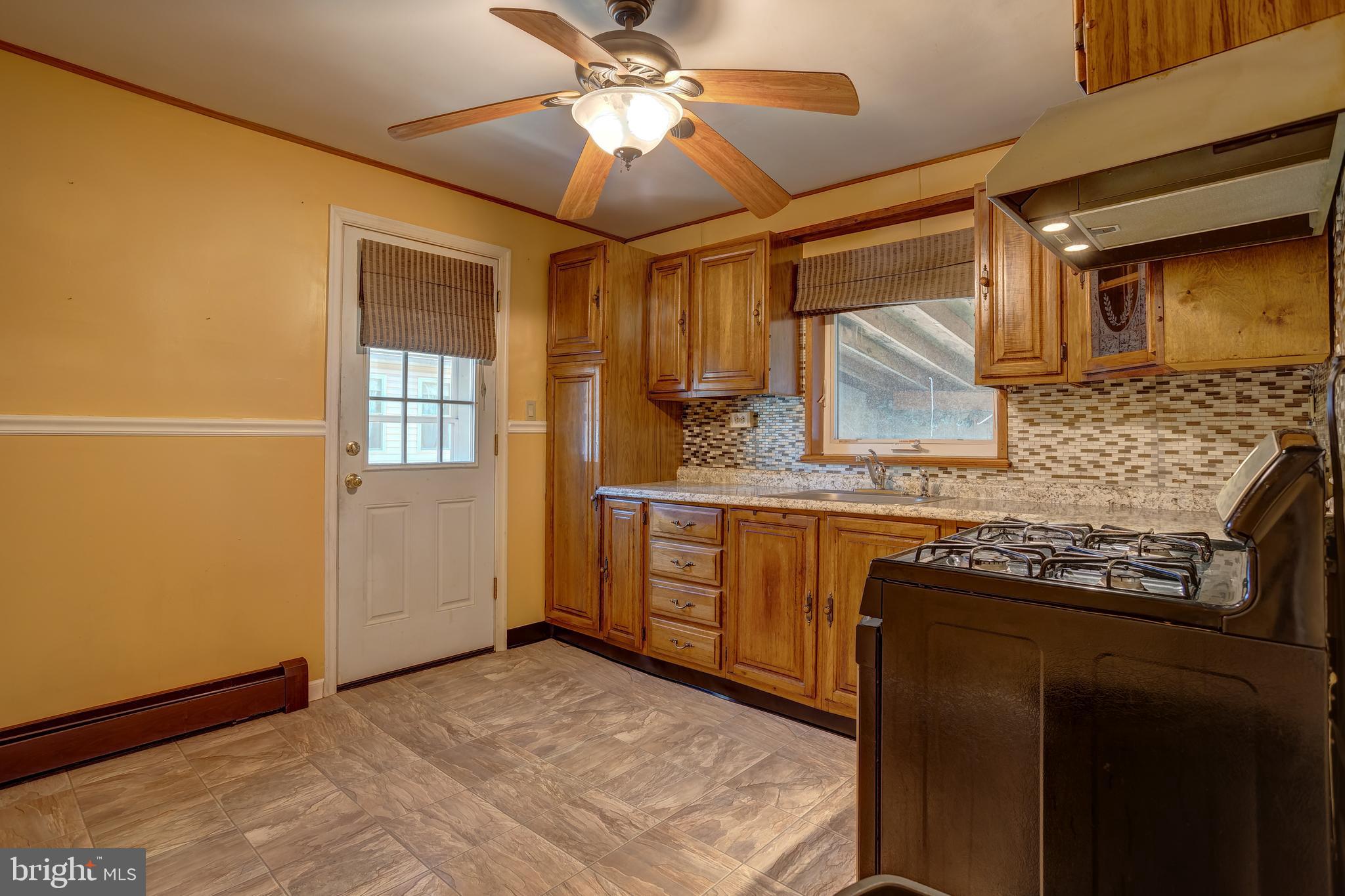 1363 Valley Road Woodlyn, PA 19094 - Photo 15 of 38 Gallery Image 15