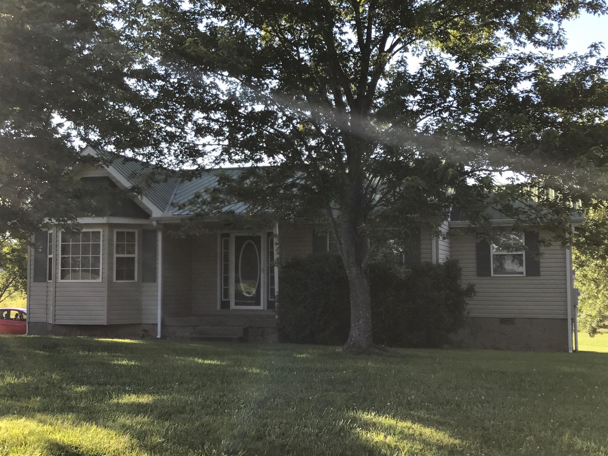 1109 Oak Knob Road Lafayette, TN 37083 - Photo 1 of 16 Gallery Image 1