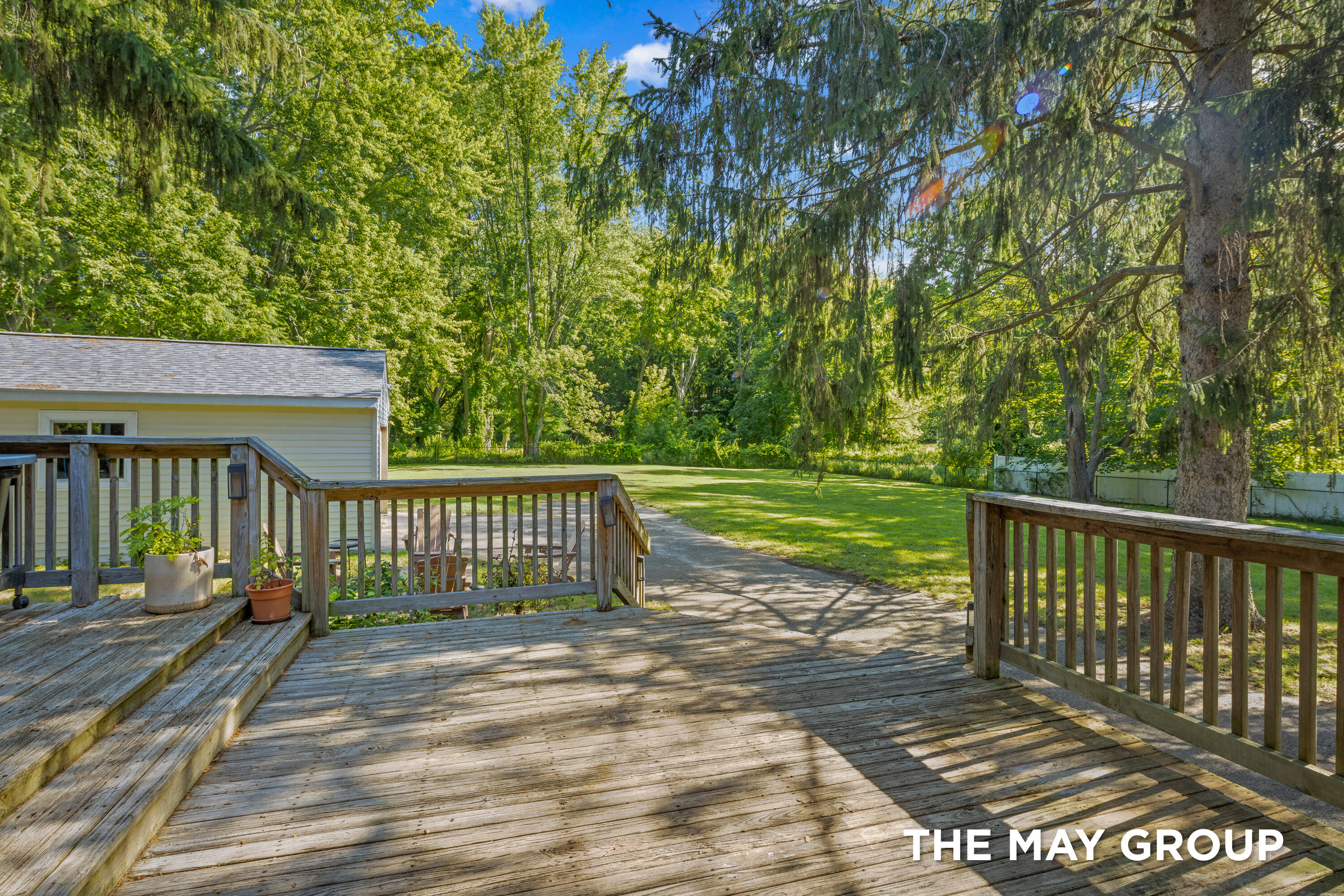 6291 Cascade Road Southeast Grand Rapids, MI 49546 - Photo 48 of 59 Back Deck