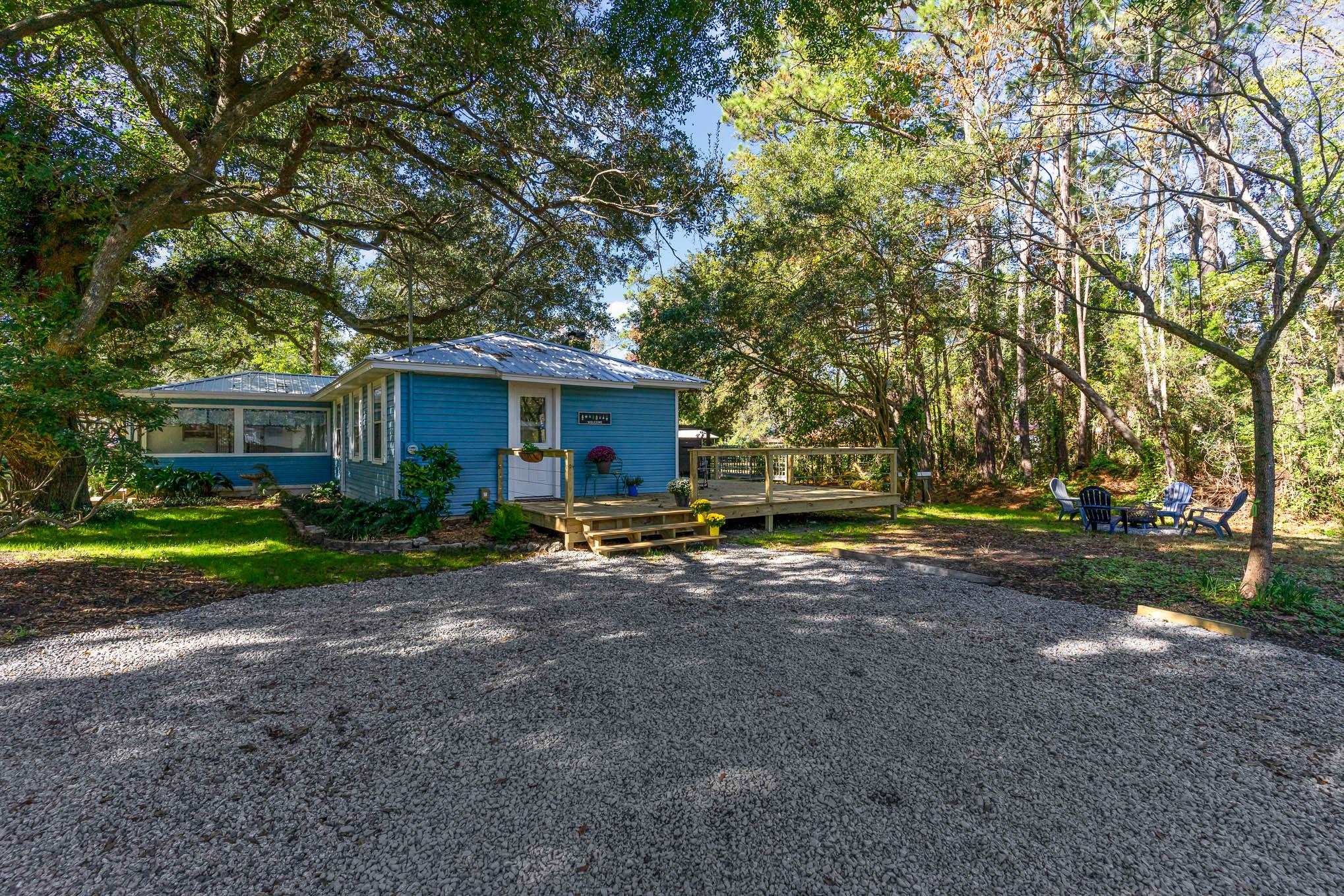 636 Little Tony Avenue Murrells Inlet, SC 29576 - Photo 4 of 31