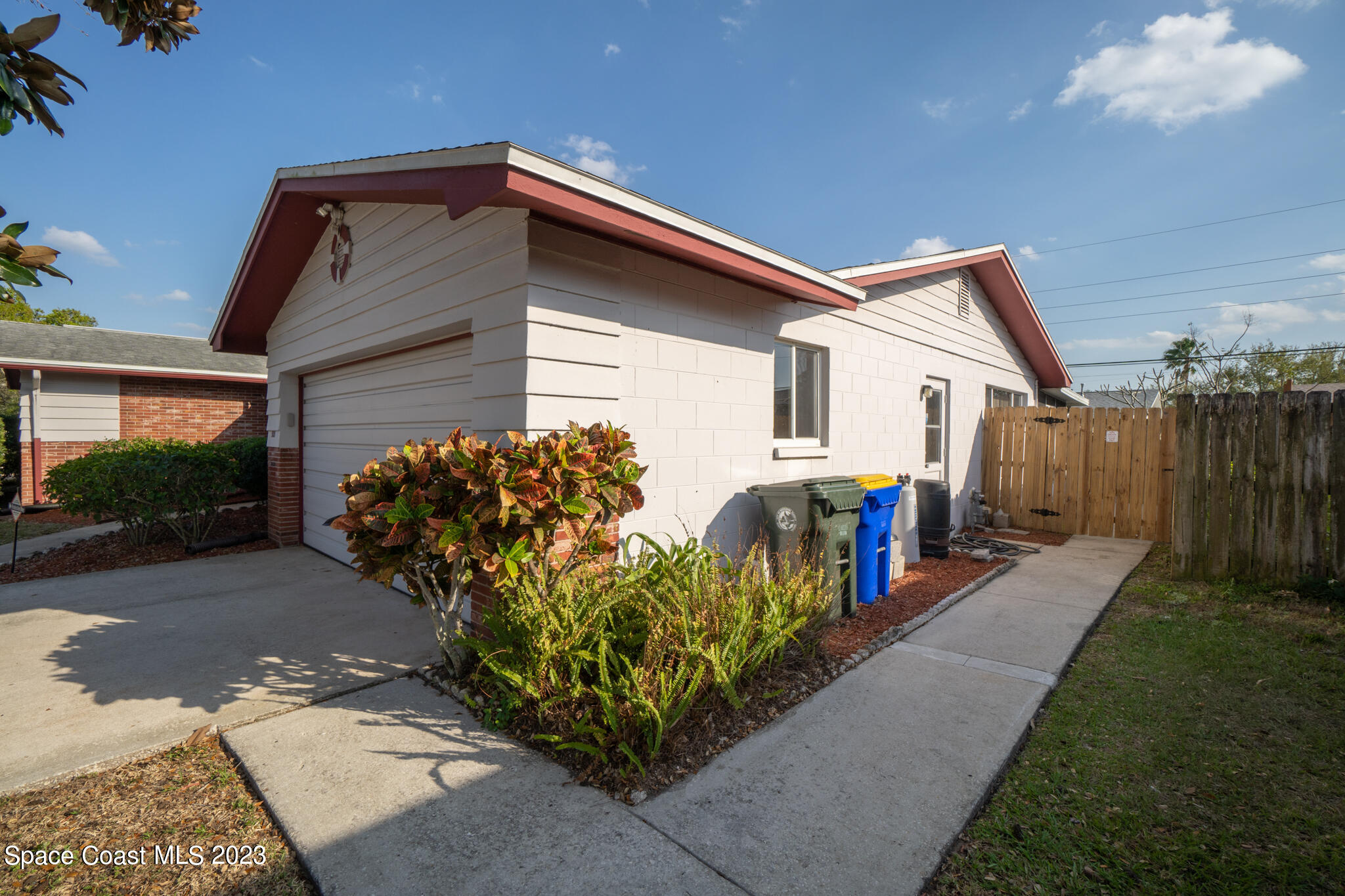 909 Kings Post Road Rockledge, FL 32955 - Photo 5 of 40 909 Kings Post Rd, Rockledge, FL 32955-S