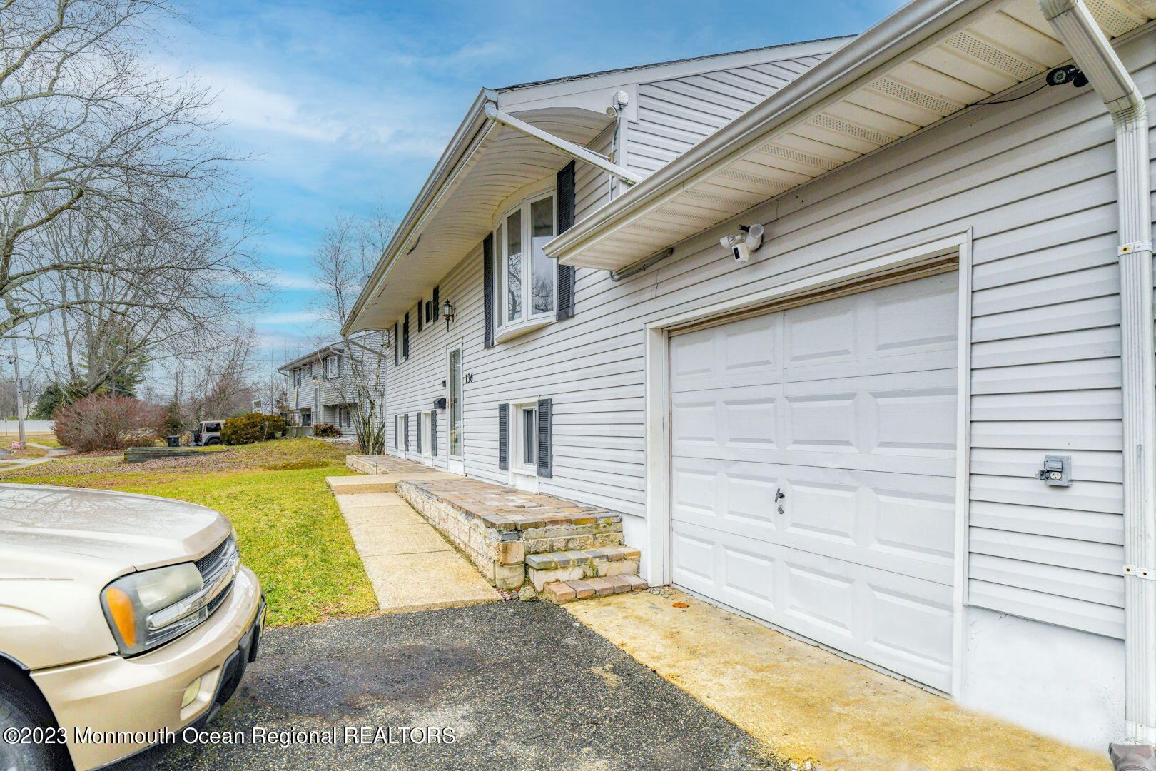 136 Newbury Road Howell, NJ 07731 - Photo 7 of 33 6-web-or-mls-DSC_4046_42