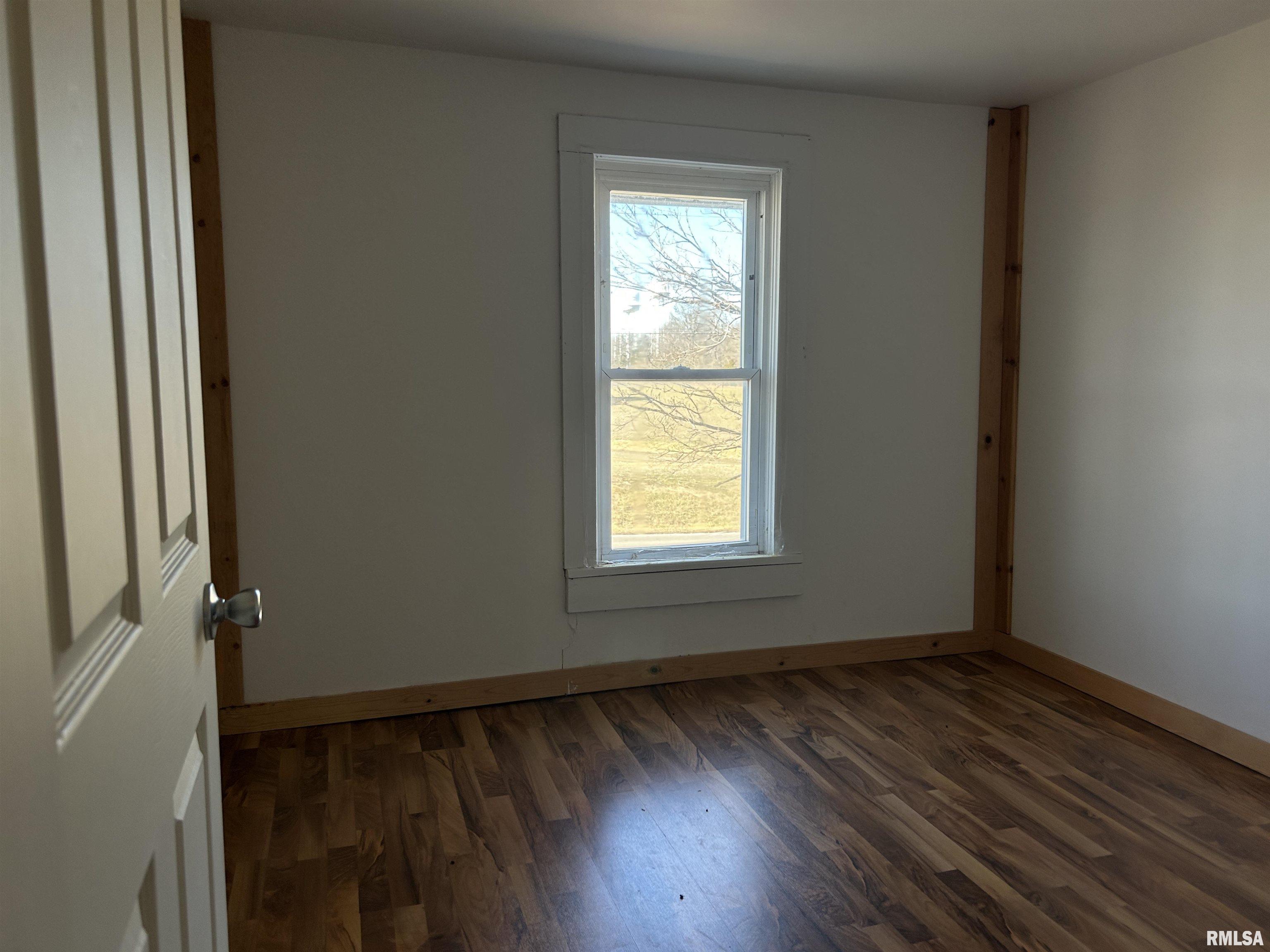11298 Paulton Road Pittsburg, IL 62974 - Photo 8 of 11 Gallery Image 8