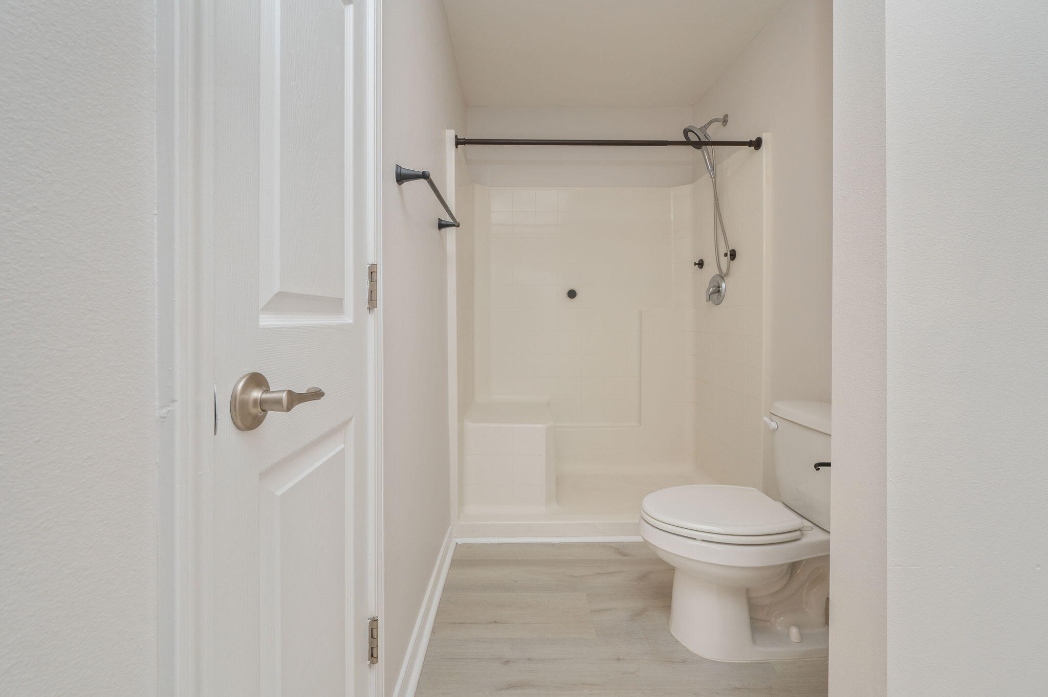 2405 Cumberland Way Crestview, FL 32536 - Photo 25 of 47 a bathroom with a toilet and a shower