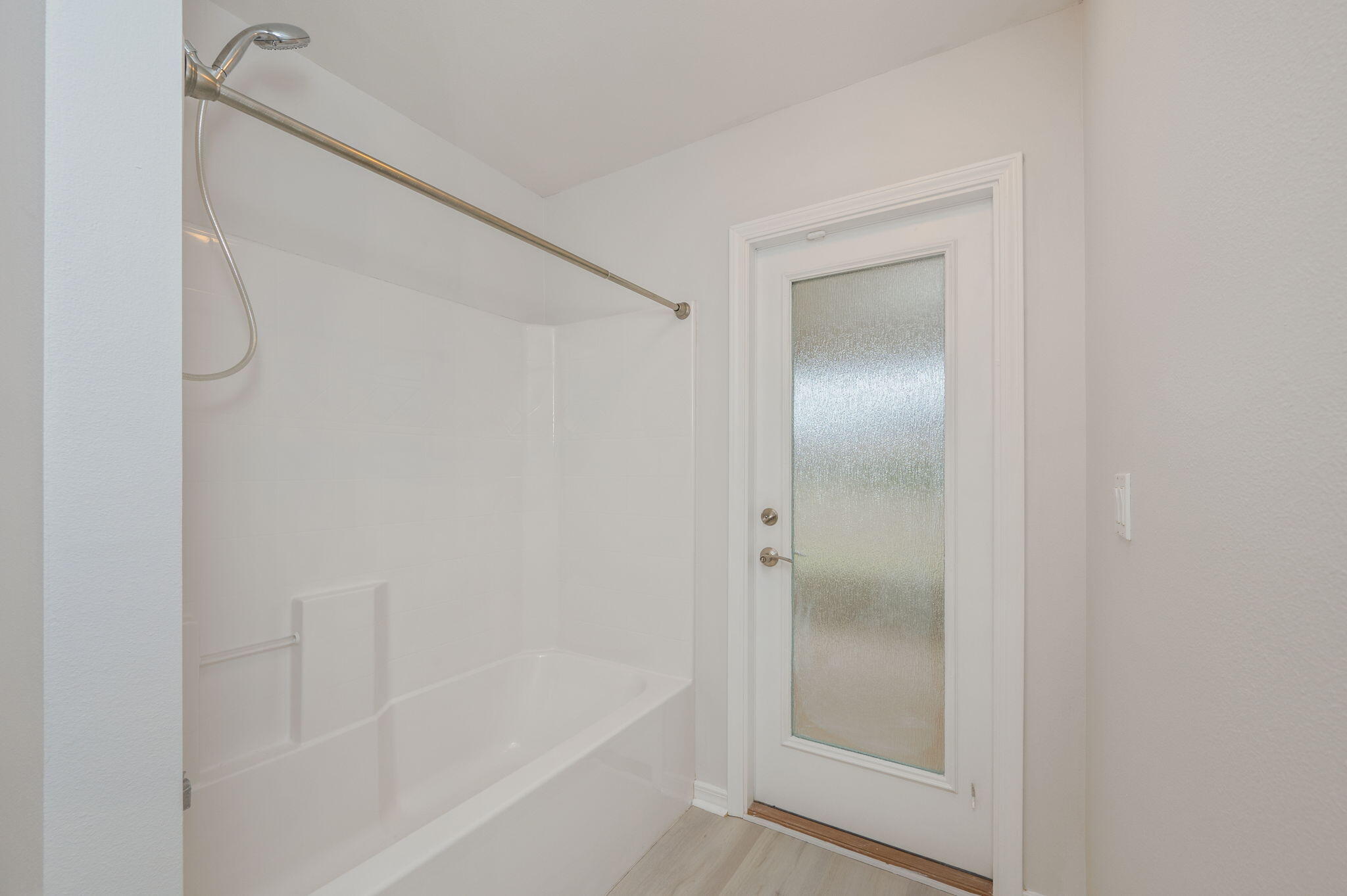 2405 Cumberland Way Crestview, FL 32536 - Photo 35 of 47 a bathroom with a glass shower door