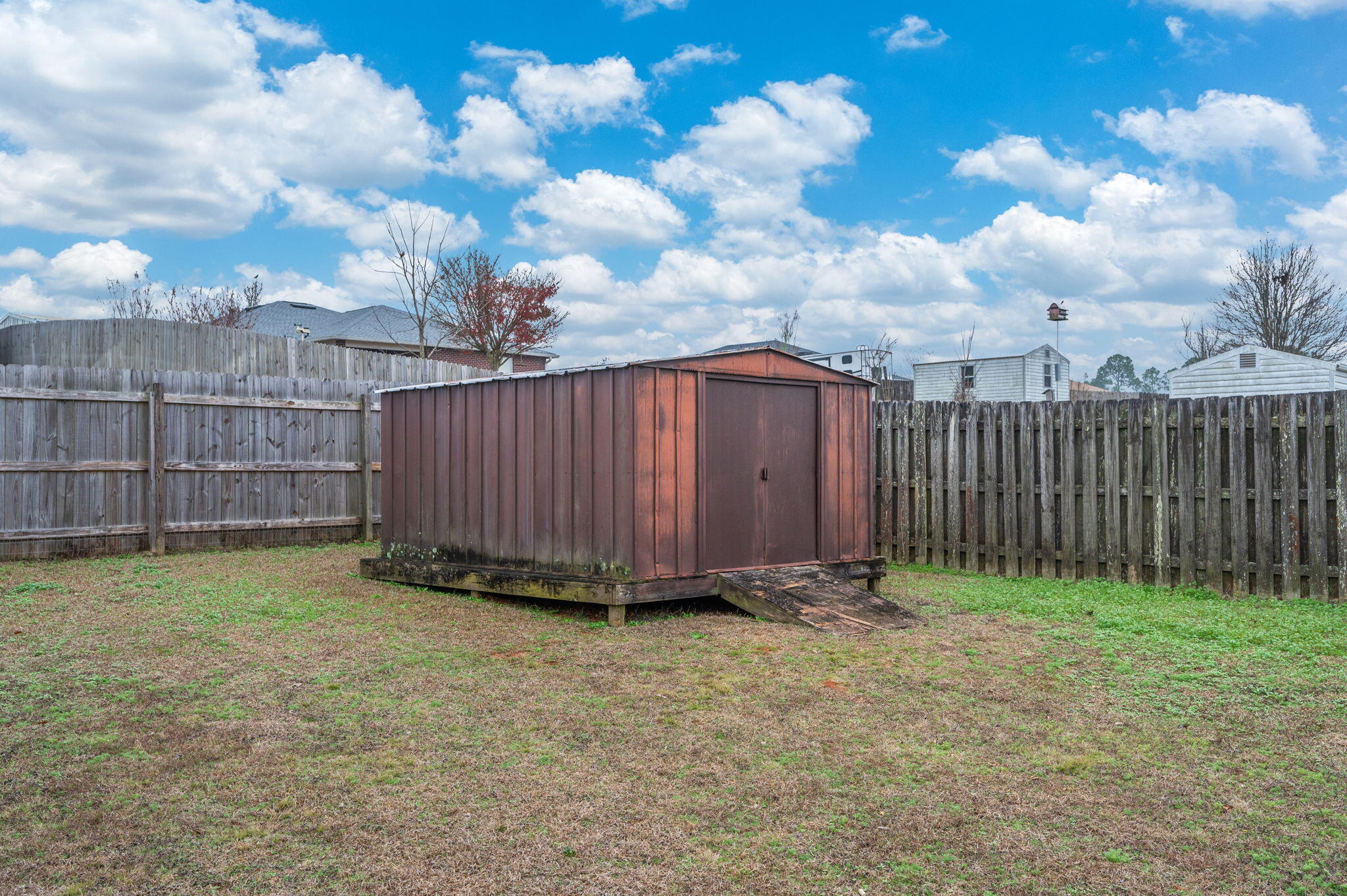 2405 Cumberland Way Crestview, FL 32536 - Photo 43 of 47 a view of a backyard