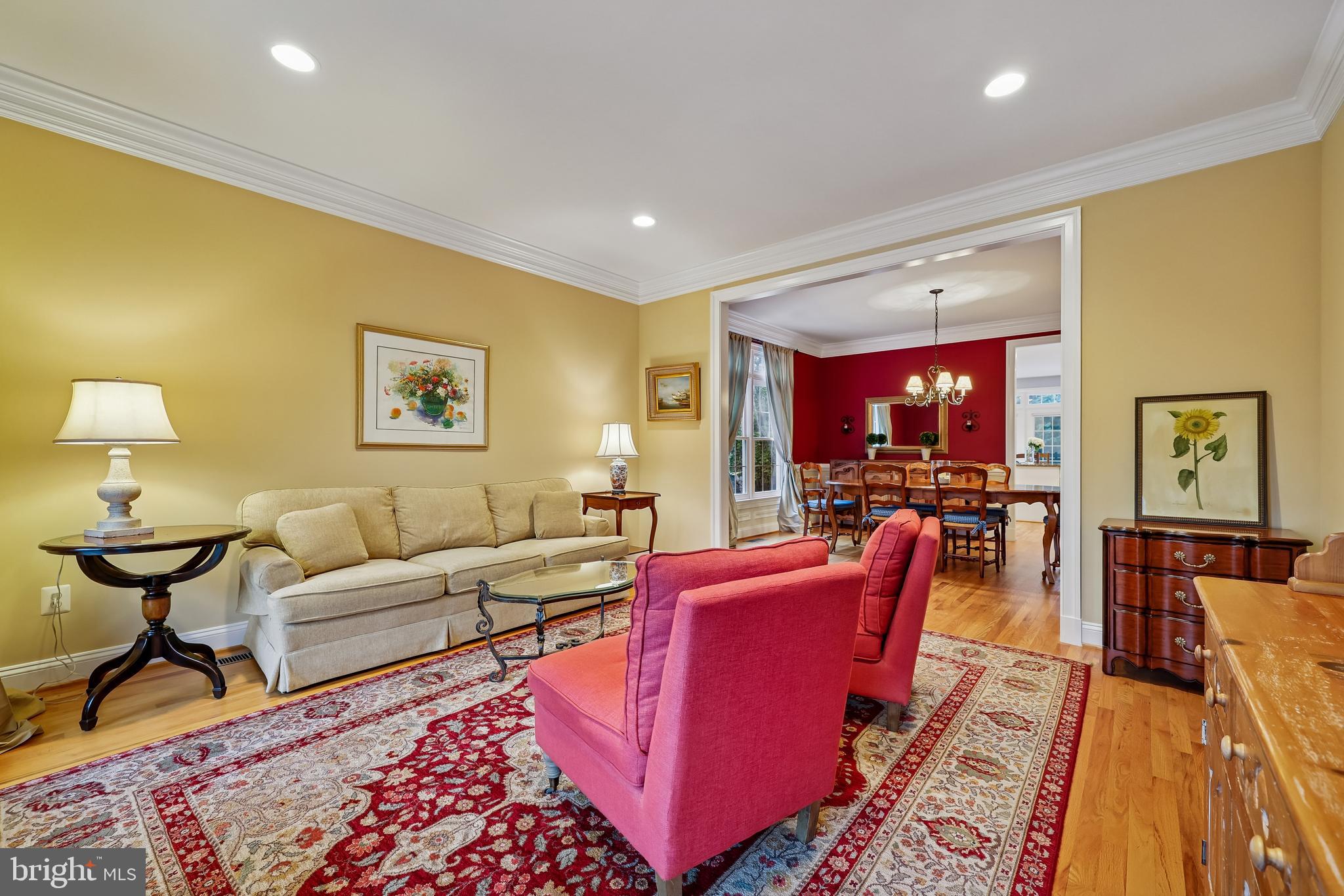 8807 Ridge Road Bethesda, MD 20817 - Photo 11 of 72 a living room with furniture and a flat screen tv