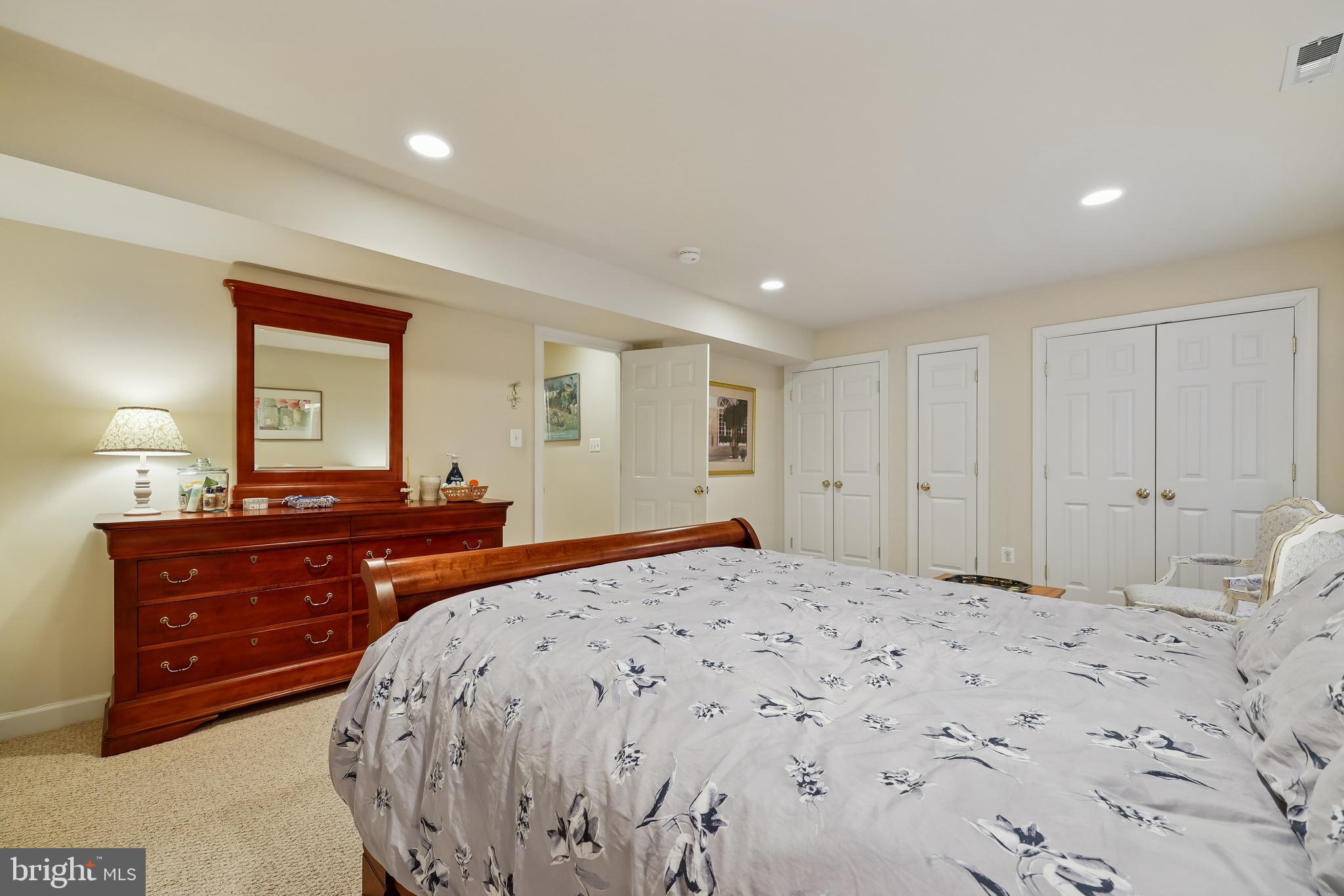 8807 Ridge Road Bethesda, MD 20817 - Photo 38 of 72