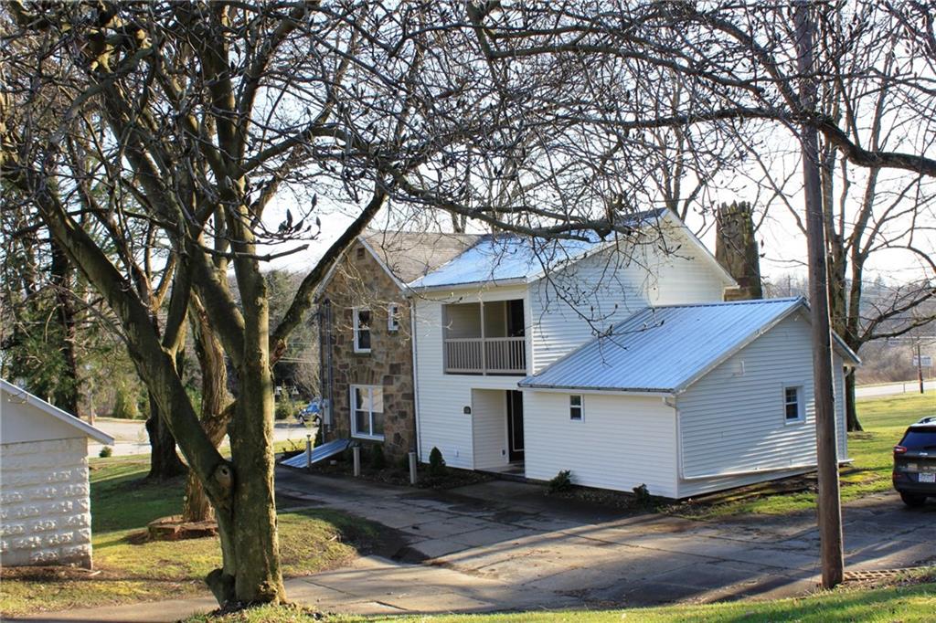 724 New Castle Road Slippery Rock, PA 16057 - Photo 2 of 20 Gallery Image 2