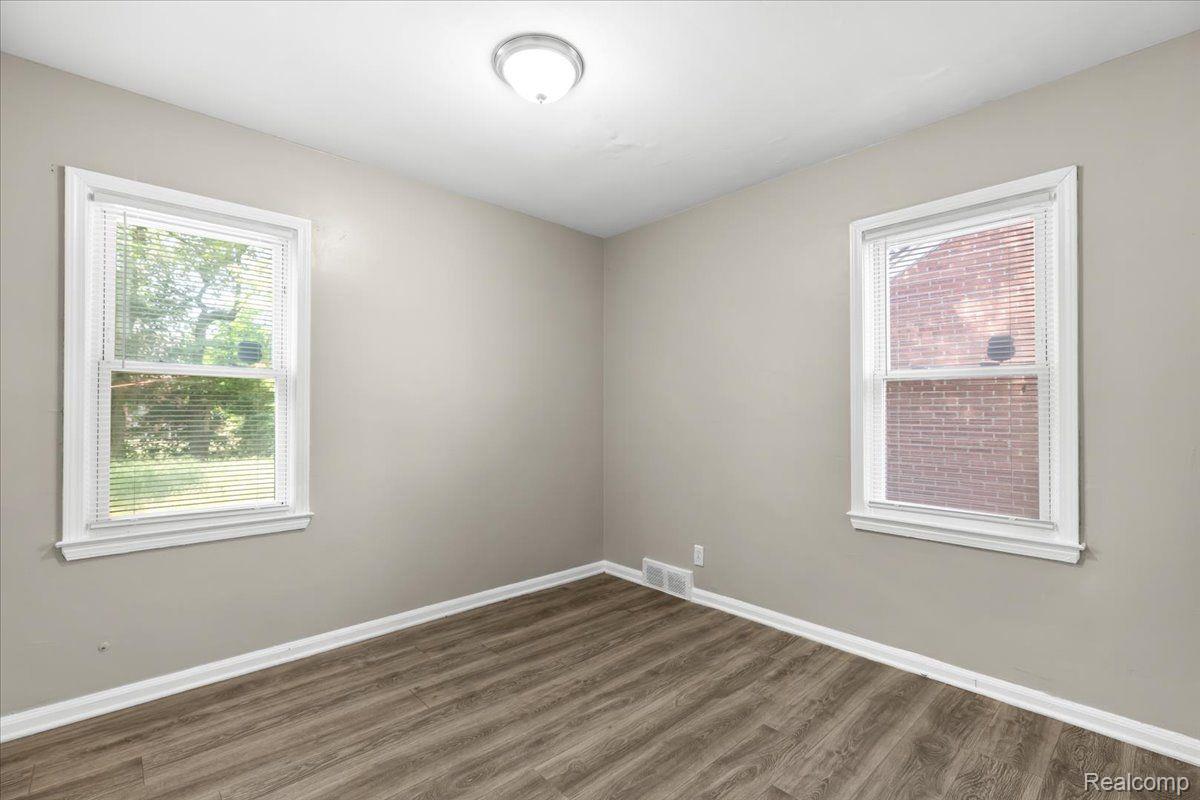 18411 Sunderland Road Detroit, MI 48219 - Photo 13 of 20 Gallery Image 13