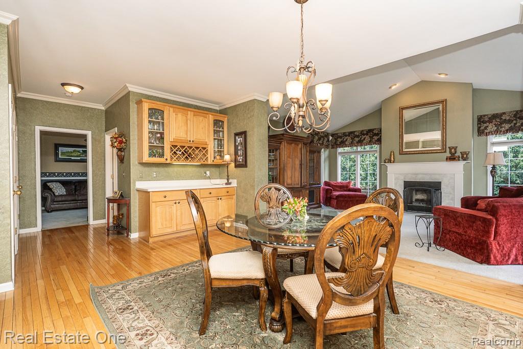 4595 Dunbar Court Rochester, MI 48306 - Photo 16 of 40 Gallery Image 16