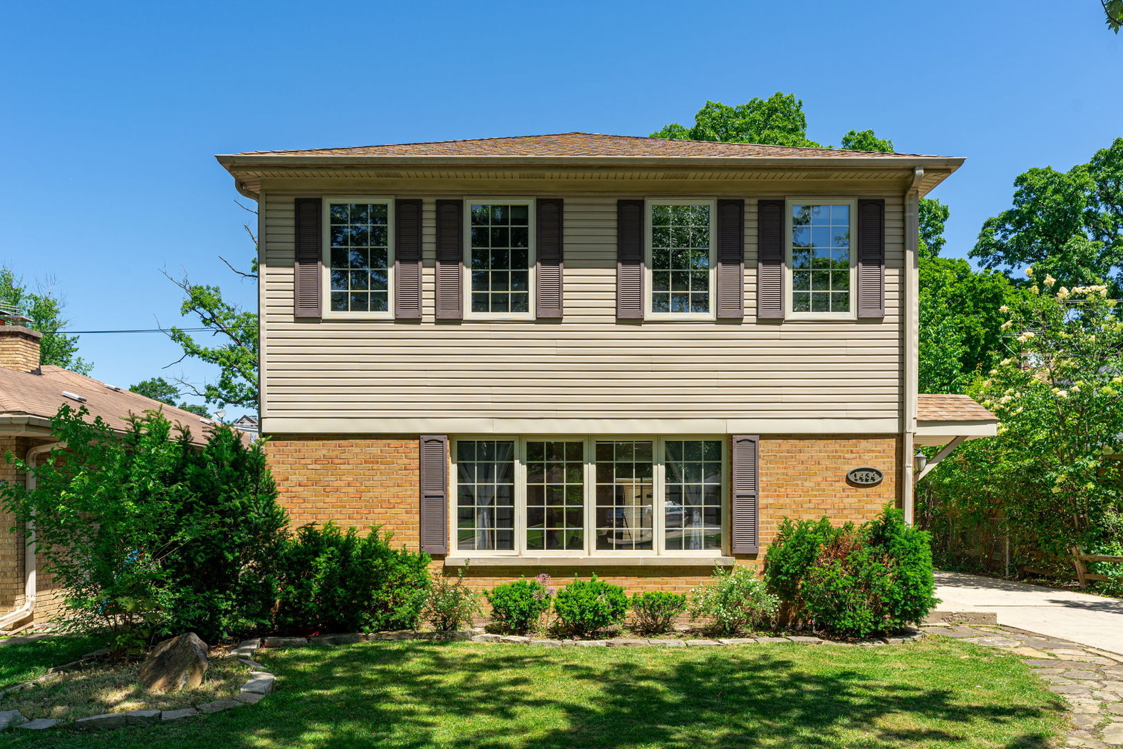 1434 Devon Avenue Park Ridge, IL 60068 - Photo 2 of 40