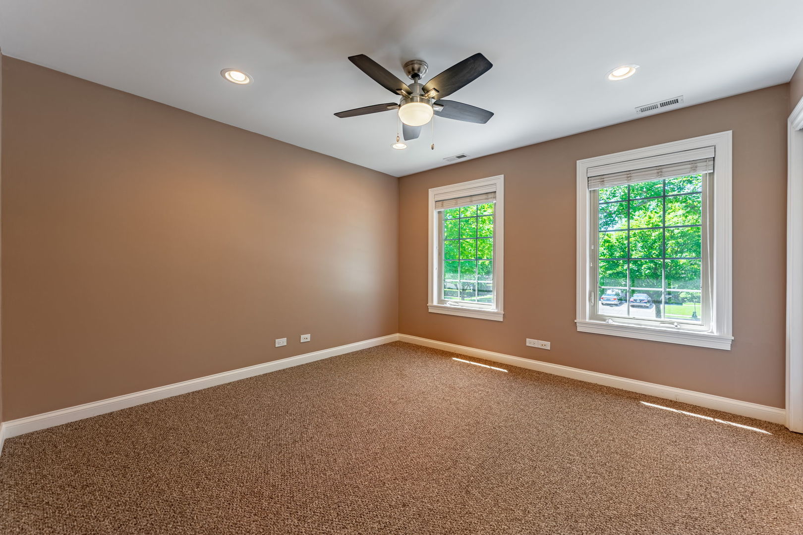 1434 Devon Avenue Park Ridge, IL 60068 - Photo 23 of 40