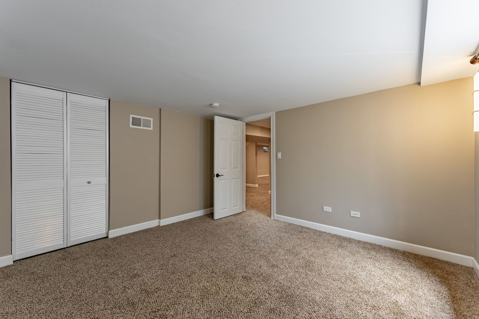 1434 Devon Avenue Park Ridge, IL 60068 - Photo 31 of 40