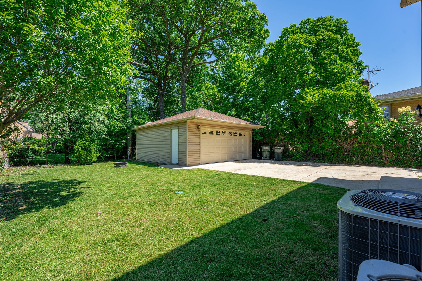 1434 Devon Avenue Park Ridge, IL 60068 - Photo 35 of 40