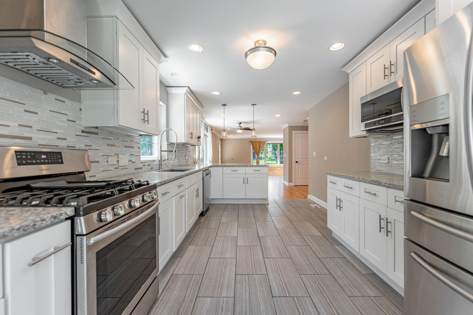 1434 Devon Avenue Park Ridge, IL 60068 - Photo 9 of 40