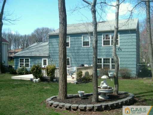 17 Pine Ridge Drive Edison, NJ 08820 - Photo 7 of 8