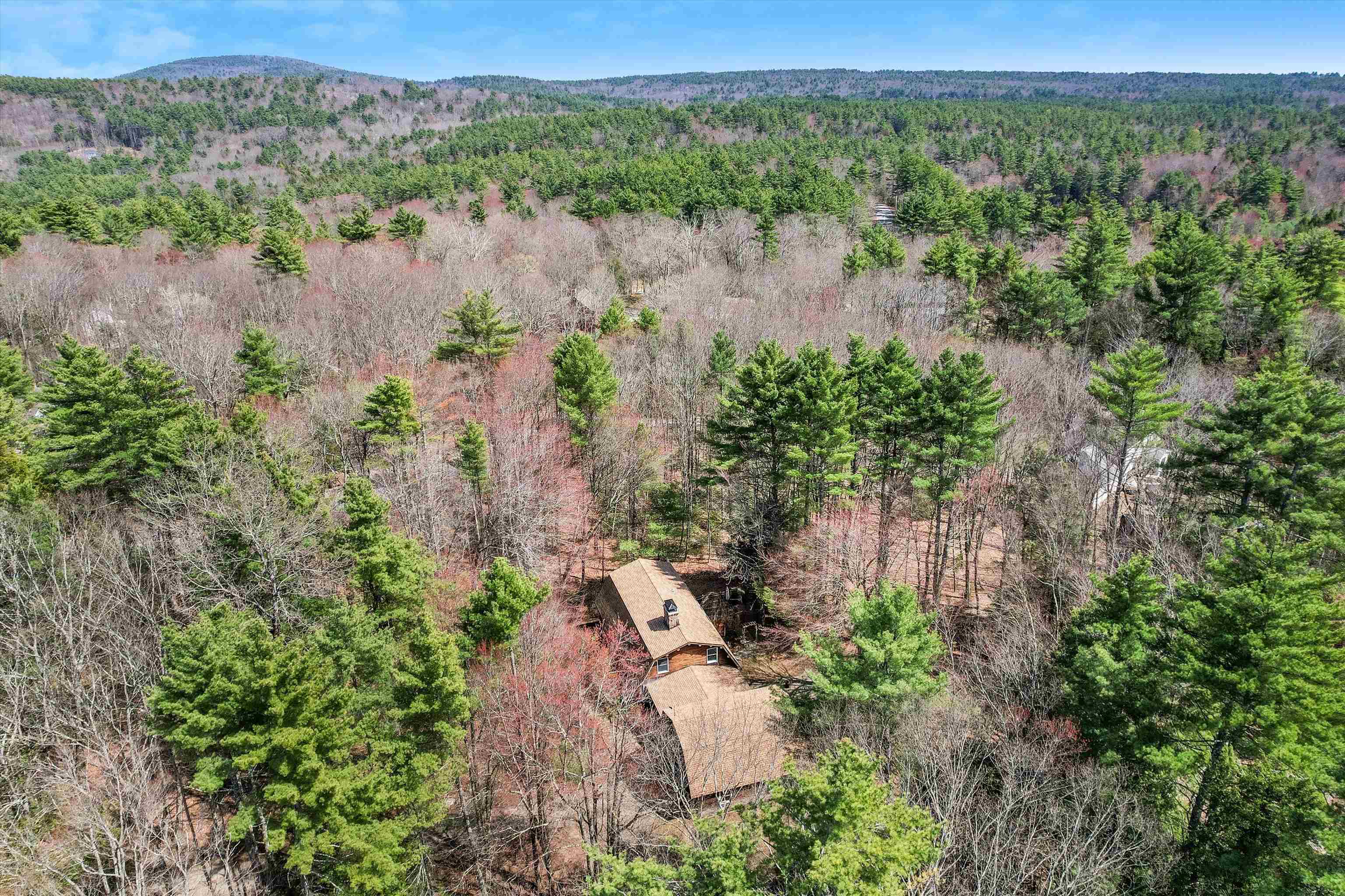 370 McCurdy Road New Boston, NH 03070 - Photo 37 of 44