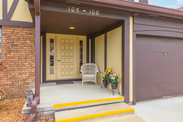 $115,000 | 105 Carol Court, Unit C1, Pontiac, IL 61764