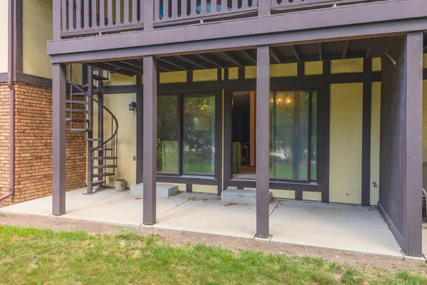 $115,000 | 105 Carol Court, Unit C1, Pontiac, IL 61764