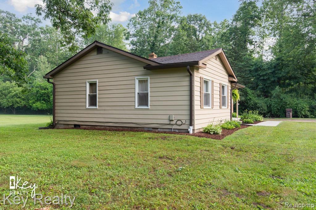 21390 Elwell Road Belleville, MI 48111 - Photo 37 of 41 Gallery Image 37