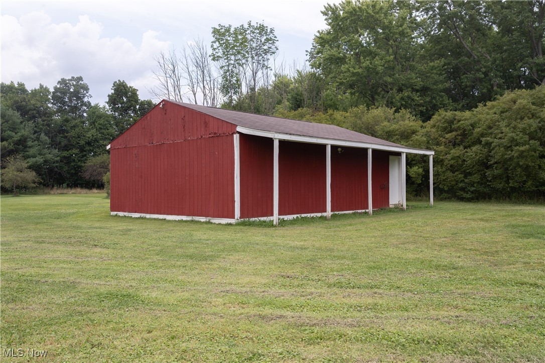 4171 Laubert Road Atwater, OH 44201 - Photo 34 of 42 View of 24X32 barn structure with 1 horse stall