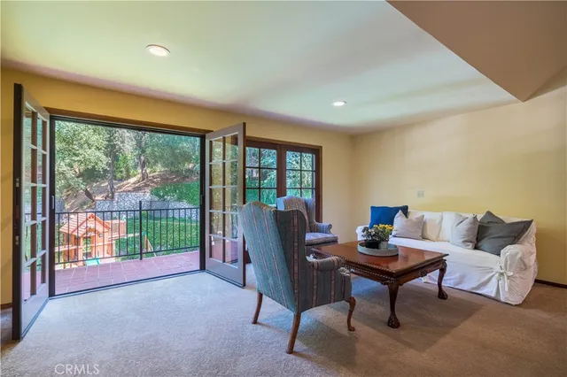 $8,950,000 | 375 Berkshire Avenue, La Canada Flintridge, CA 91011