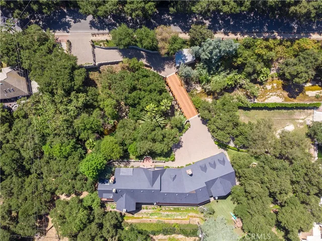 $8,950,000 | 375 Berkshire Avenue, La Canada Flintridge, CA 91011