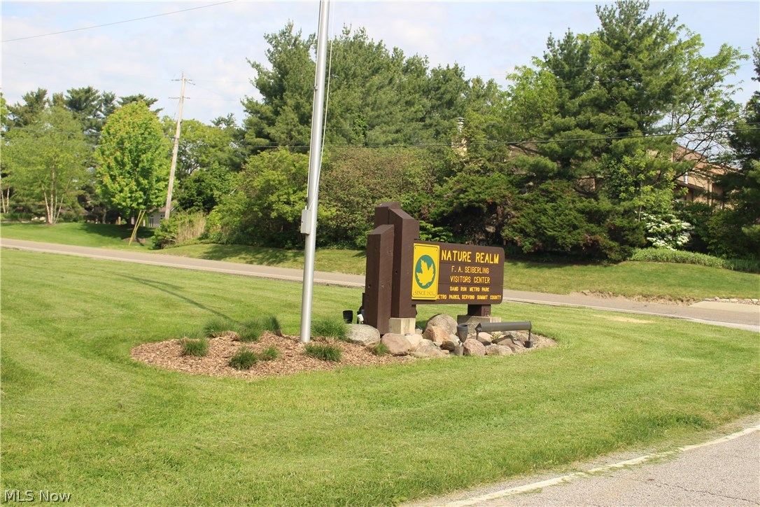 1102 Hampton Ridge Drive Akron, OH 44313 - Photo 26 of 31 Gallery Image 26