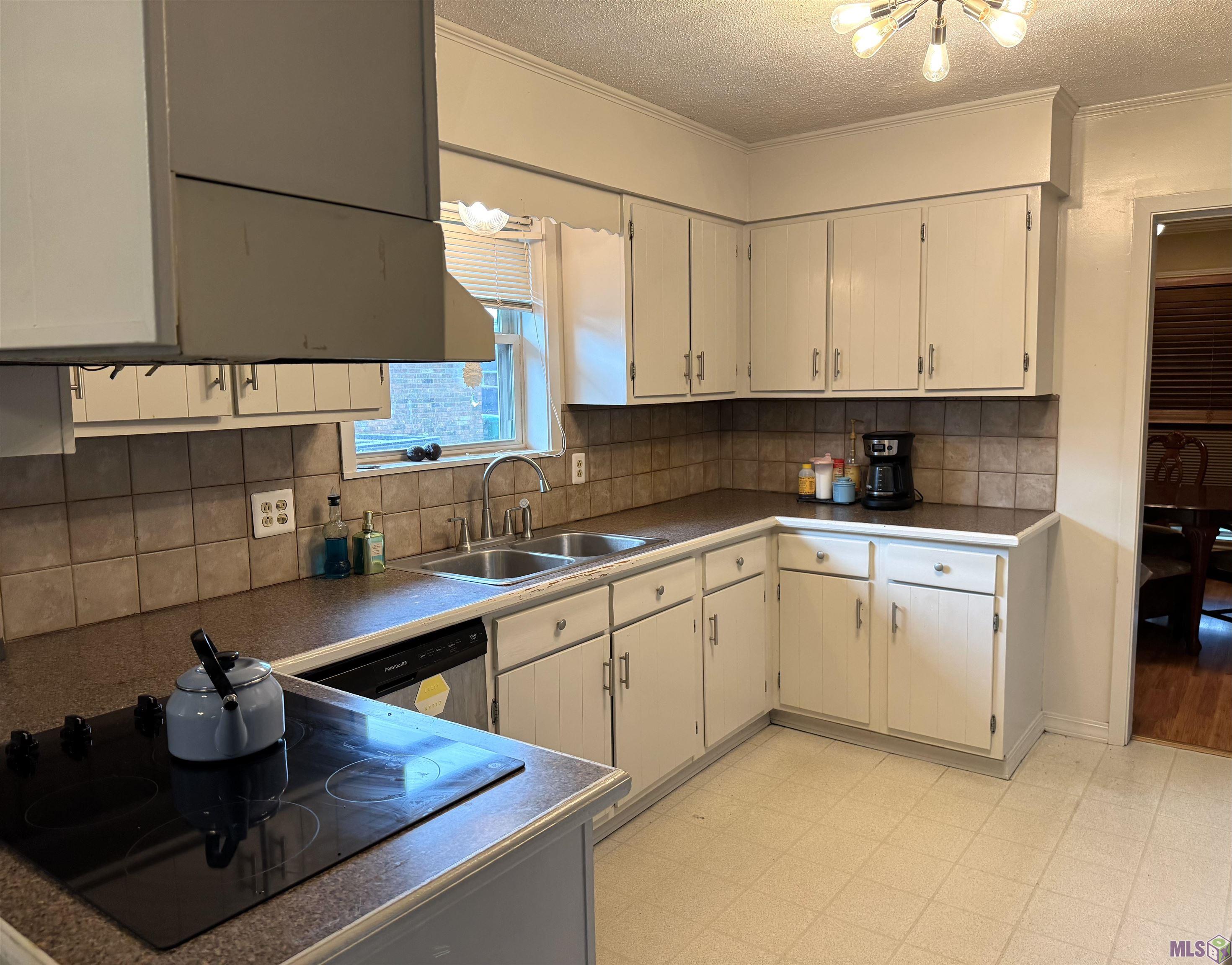 1604 Ridgeway Drive Morgan City, LA 70380 - Photo 12 of 23