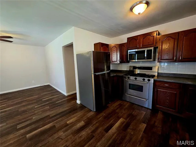 $145,000 | 726 Rice Street, Wood River, IL 62095