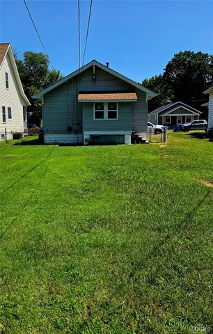 $145,000 | 726 Rice Street, Wood River, IL 62095