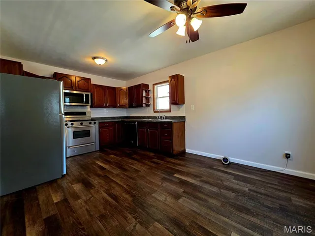 $145,000 | 726 Rice Street, Wood River, IL 62095