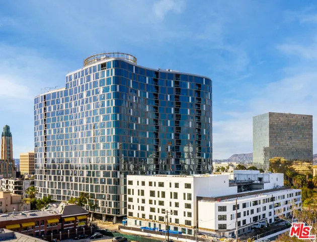 $9,495 | 2801 Sunset Place, Unit PH01, Los Angeles, CA 90005