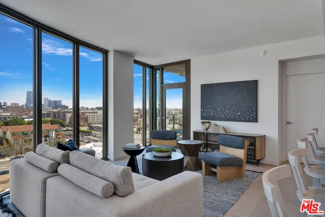 $9,495 | 2801 Sunset Place, Unit PH01, Los Angeles, CA 90005