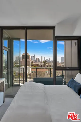 $9,495 | 2801 Sunset Place, Unit PH01, Los Angeles, CA 90005