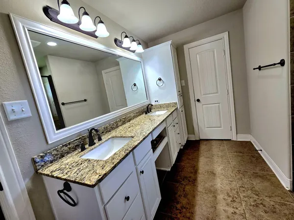 $634,900 | 18354 Deerview Lane, New Ulm, TX 78950
