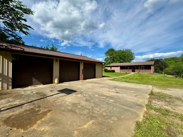 $293,000 | 13303 South Coffee Drive, Springville, IN 47462