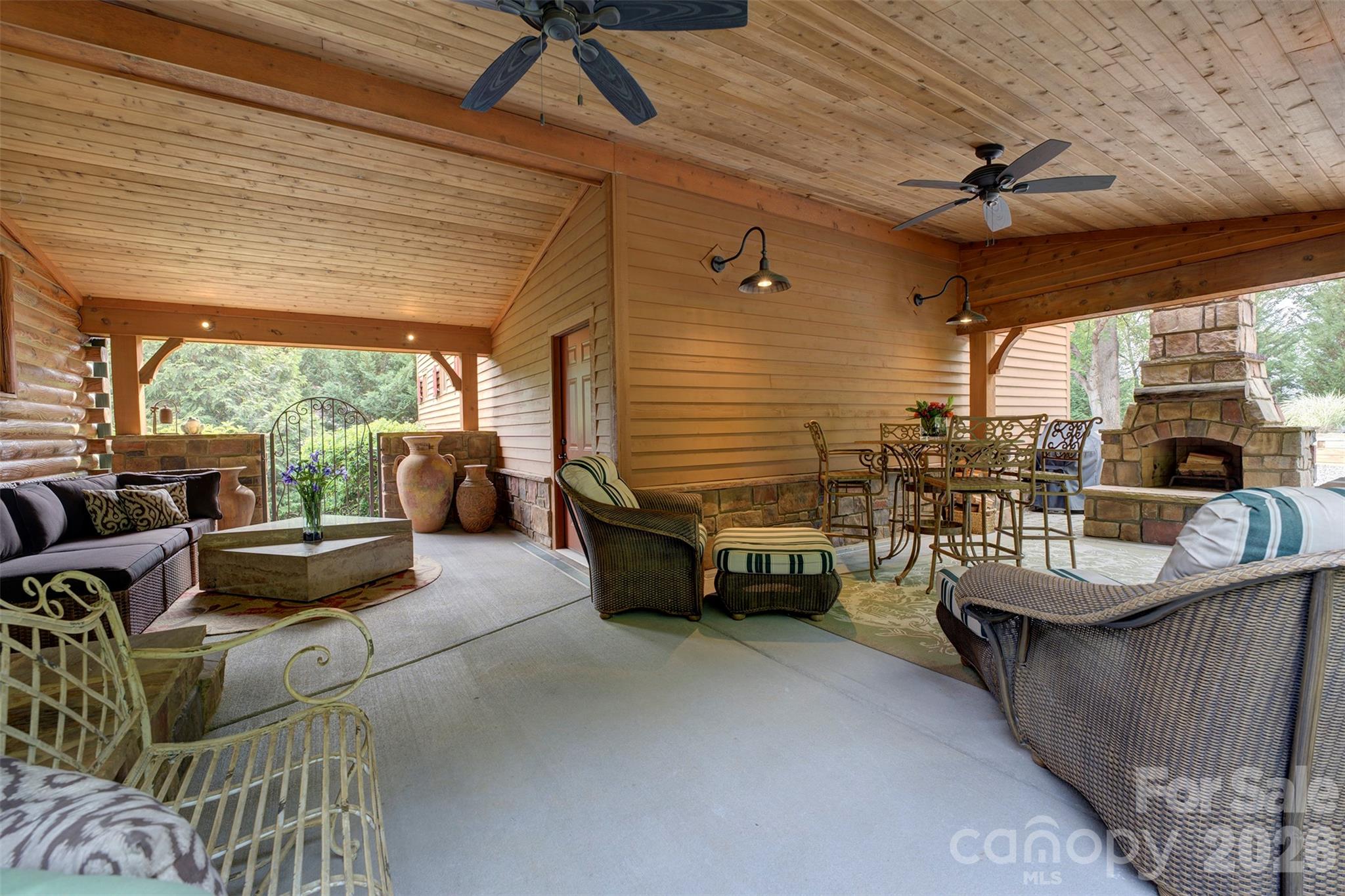 15425 East Rocky River Road Davidson, NC 28036 - Photo 4 of 37